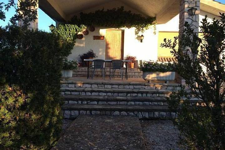 Casa rural para 9 personas, con jardín - 1