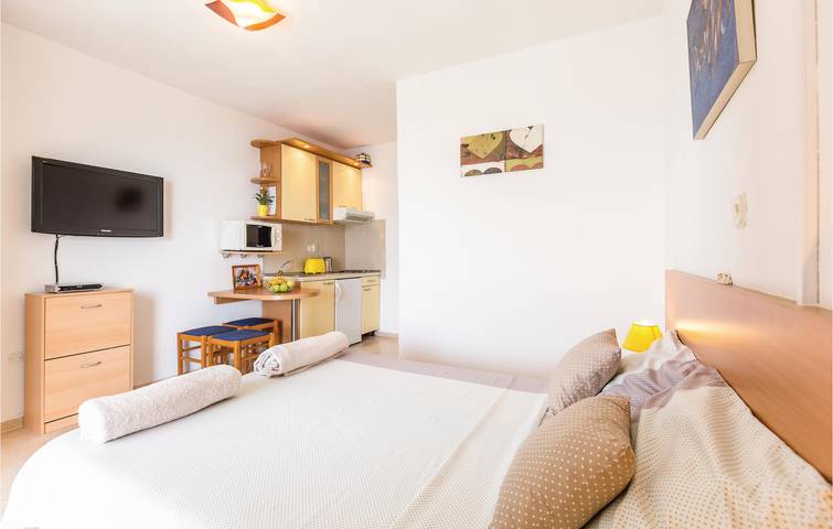 Ferienwohnung für 2 Personen, mit Terrasse an der Makarska Riviera - 4