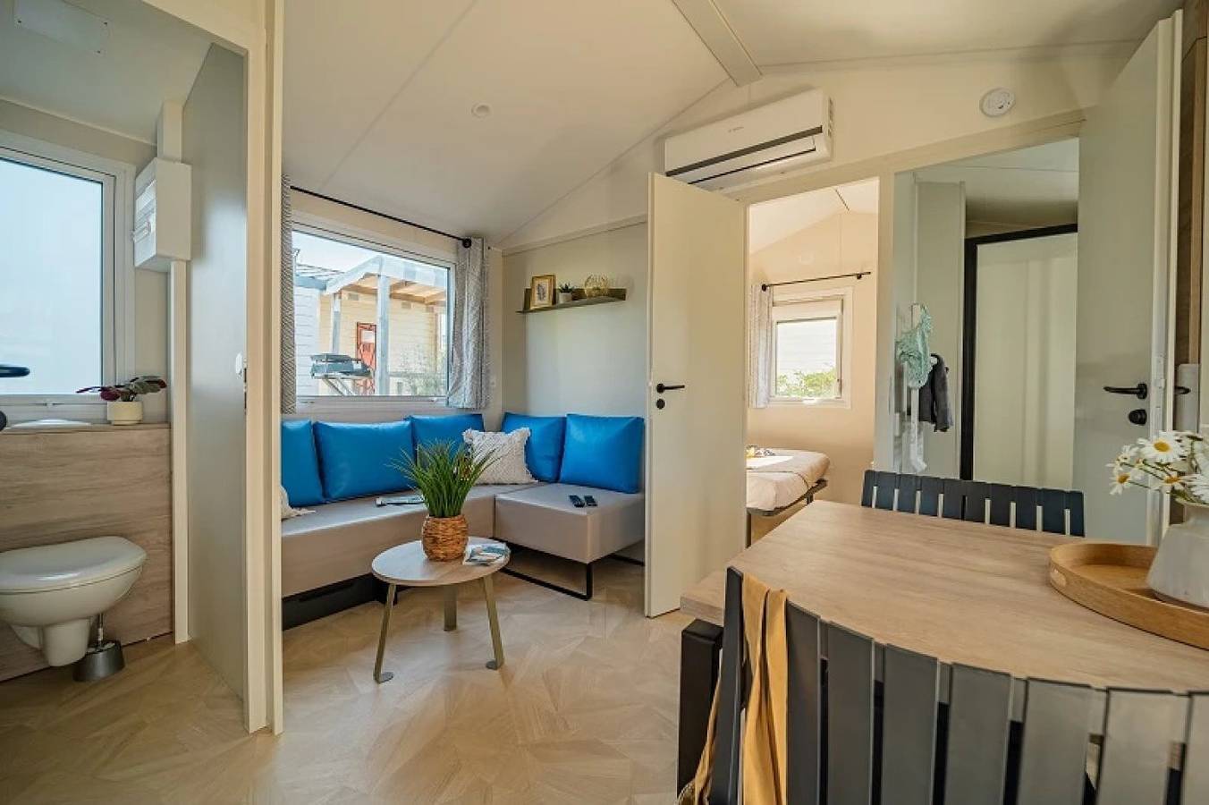 Zecamping 5* animé 1km plage espace aquatique locatif Tv Bbq 27m2 in Brem-sur-Mer, Loire-Tal