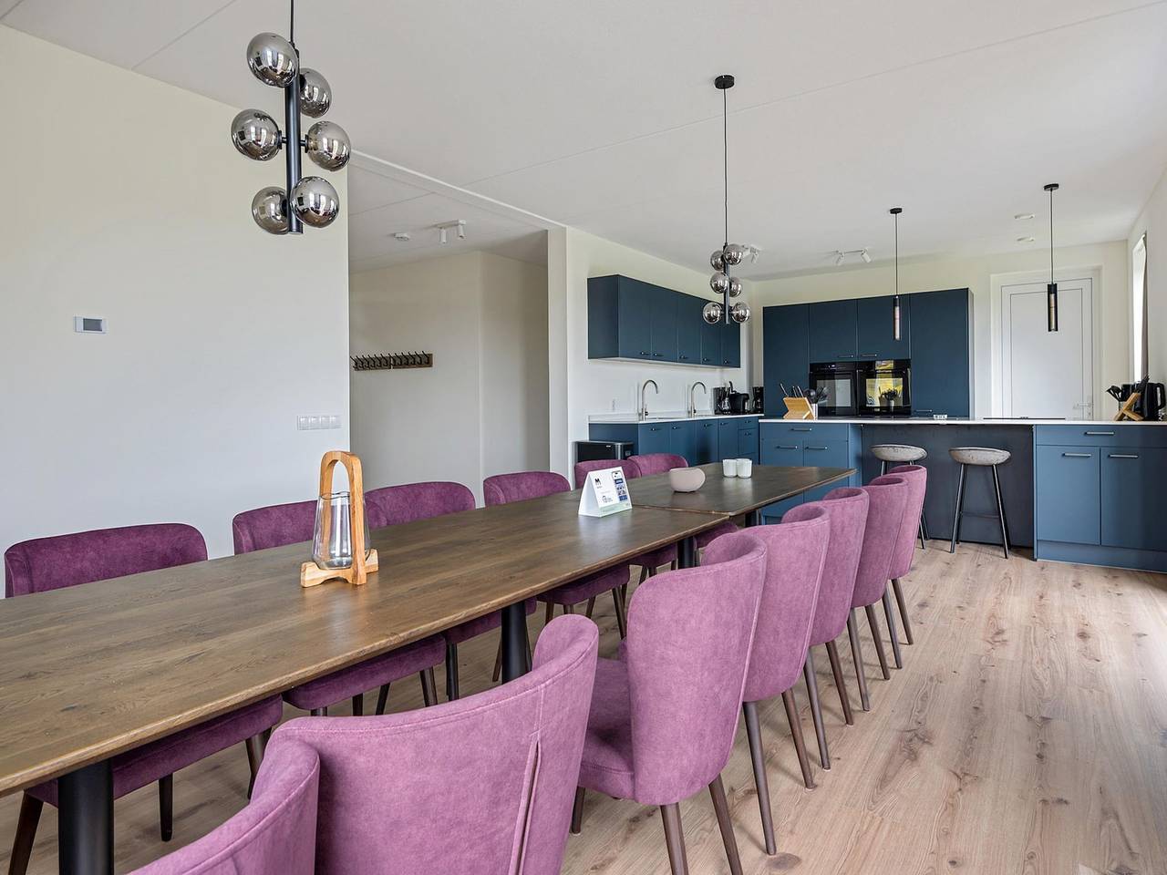 Villa am Ijsselmeer mit privatem Steg in Ijsselmeer