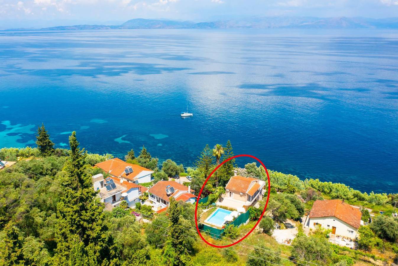 Villa für 6 Personen mit Terrasse in Benitses, Corfu, Korfu