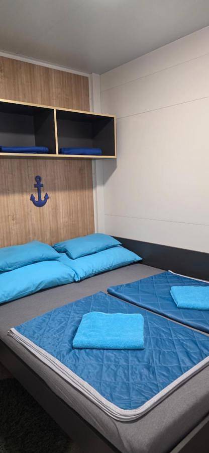 Camping pour 5 personnes, avec terrasse et vue, animaux acceptés à Pakoštane - 3