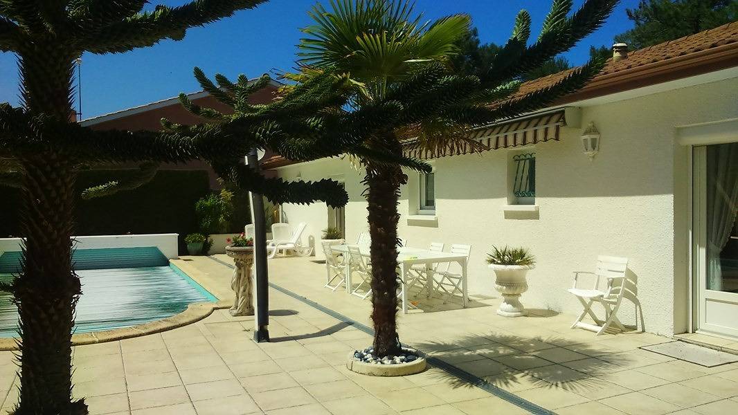 Appartement de vacances entier, Maison indépendante, 3 chambres, 6 personnes, piscine privée à Lacanau océan in Lacanau Ocean, Lacanau