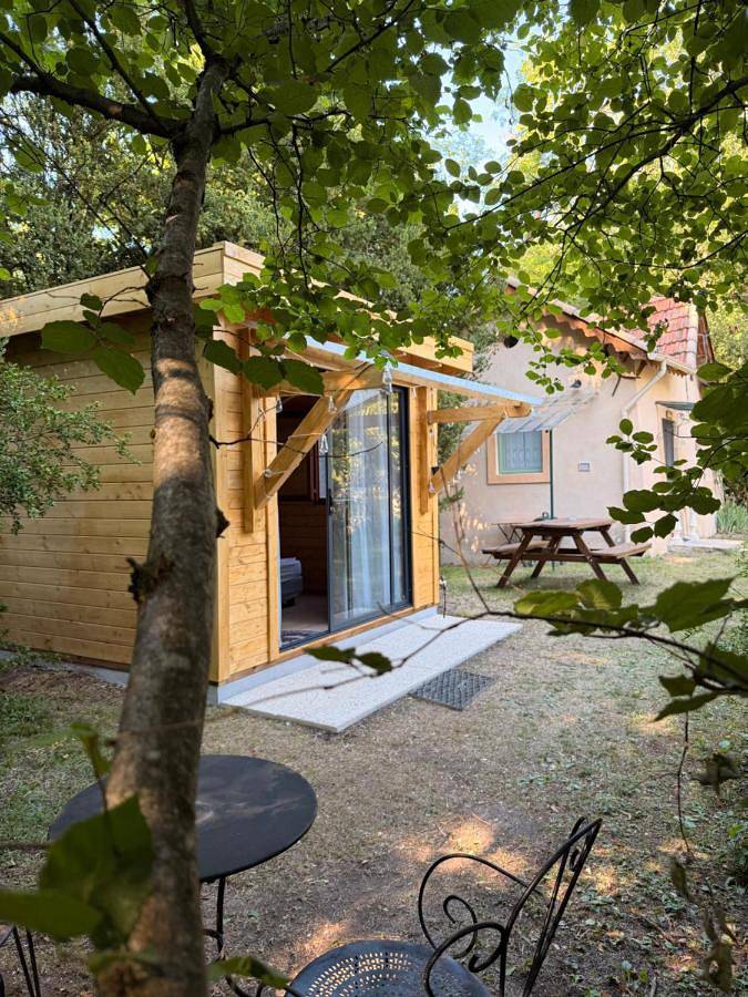 Location de vacances pour 5 personnes, avec Jacuzzi ainsi que Jardin et Vue à Barrême - 4
