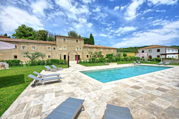Location de vacances pour 4 personnes, avec jardin et piscine à Volterra - 2