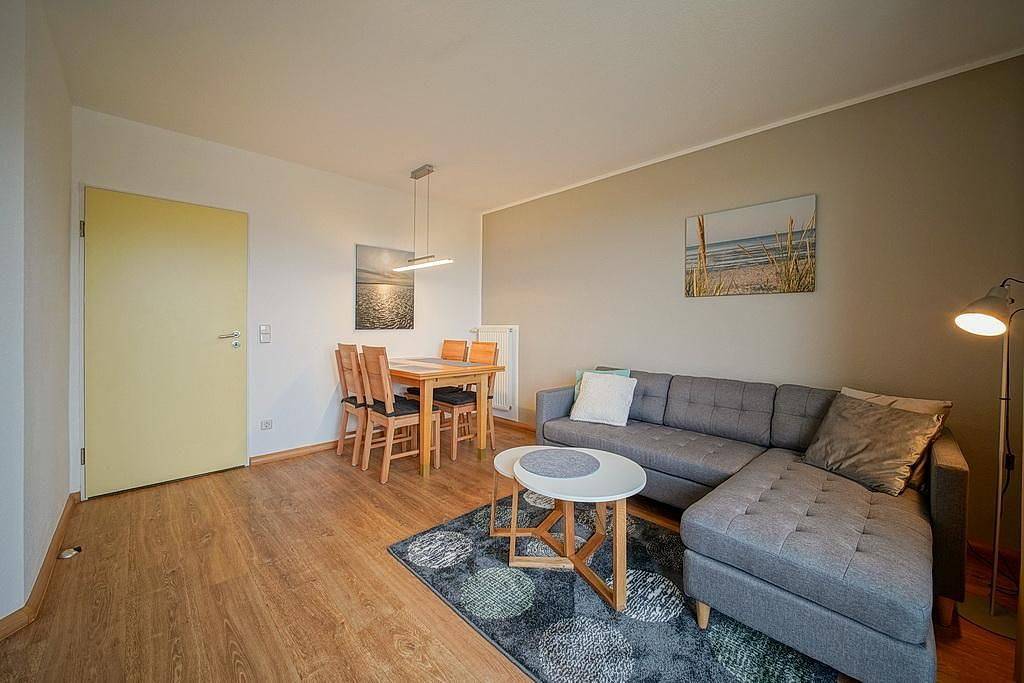 Apartamento entero, Familienfreundliche Ferienwohnung an der Nordsee mit Balkon und Strandzugang in Schillig Strand, Wangerland