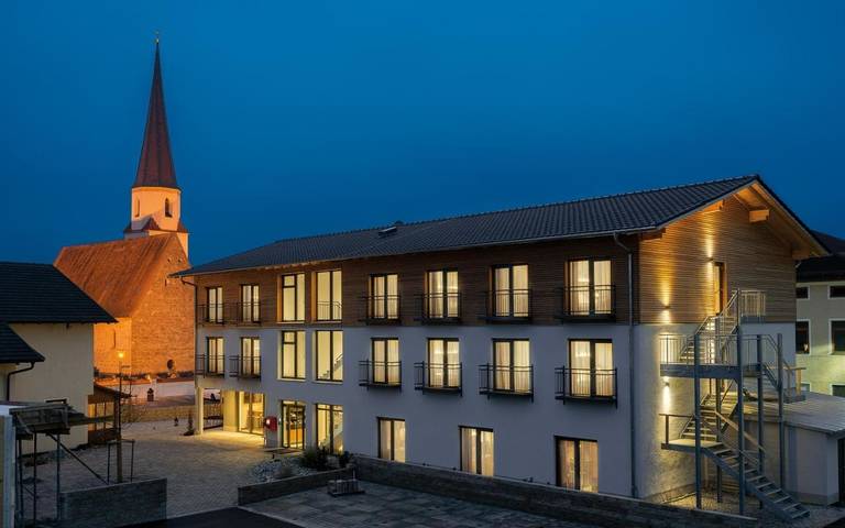 Hotel für 2 Personen, mit Balkon und Terrasse sowie Garten und Ausblick