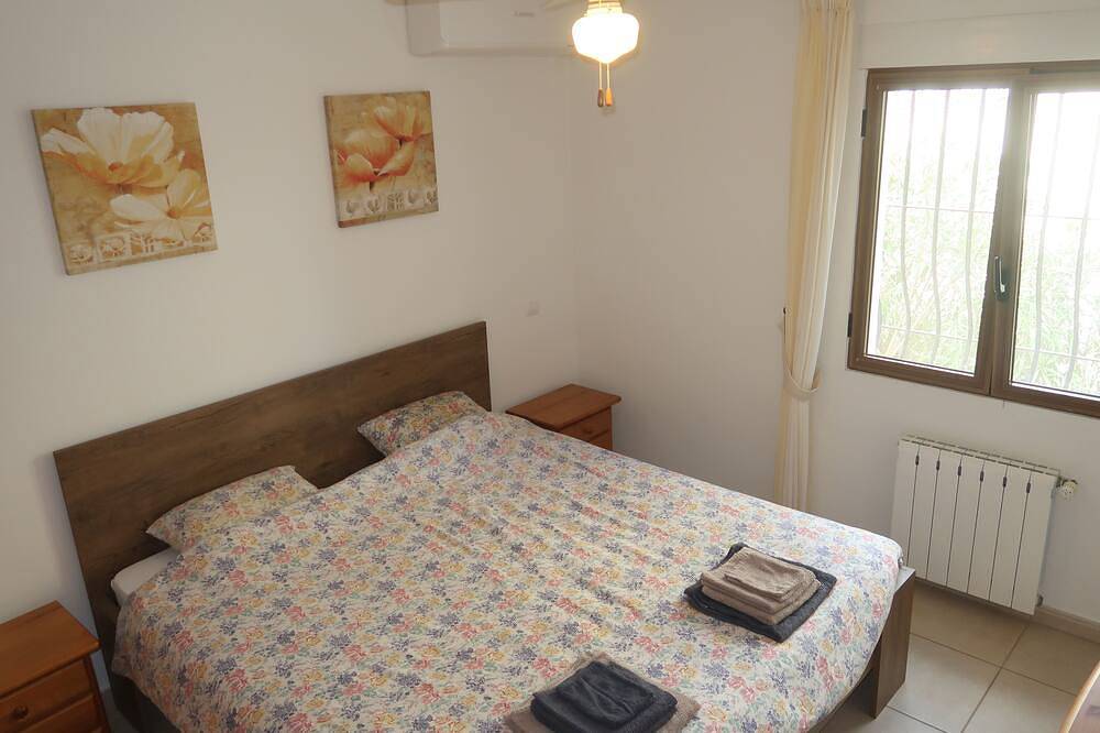 Villa Casa Solvino is modern and detached with beautiful views over the valley in Xaló, Costa Blanca