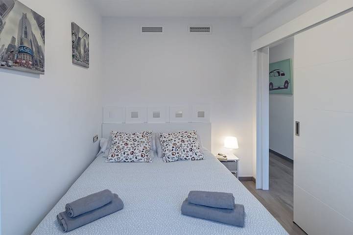 Entire apartment, Pedregalejo, new apartment facing the sea in Villa Cristina, Malaga