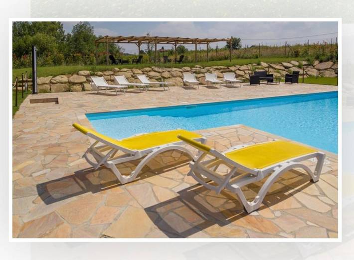 Location de vacances pour 12 personnes, avec piscine ainsi que vue et jardin à Acqui Terme - 2