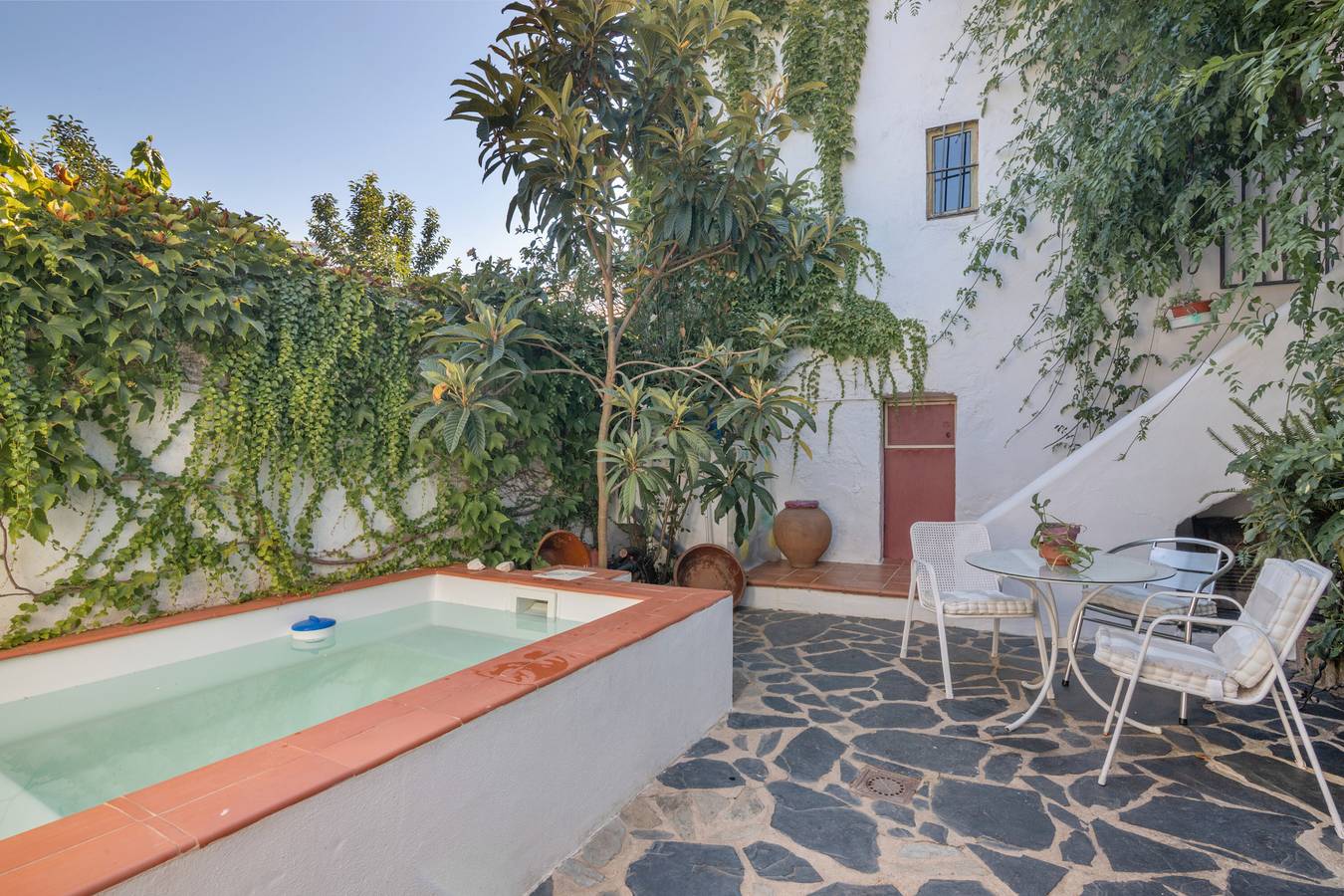 Casa rural 'La Rana Verde' con vistas a la montaña, piscina privada y Wi-Fi in Los Romeros, Jabugo