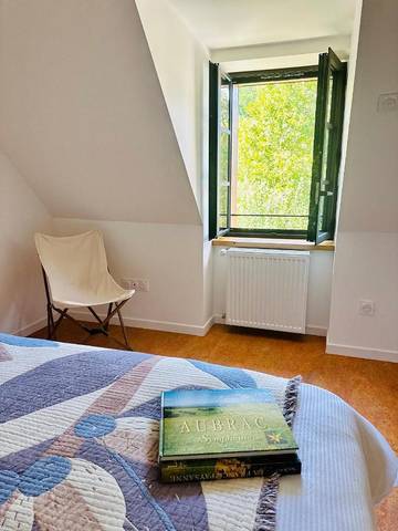 Hôtel pour 6 personnes, avec jardin et terrasse dans Argences en Aubrac