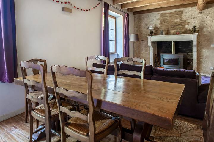 Ferienhaus „Gîte De Chez Chenon“ mit privatem Garten in Saint-Sulpice-de-Ruffec, Charente