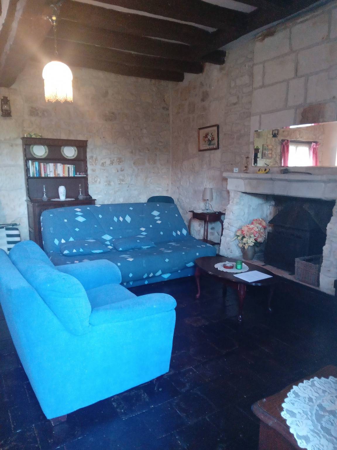 Casa vacacional 'Maison Ouverie' con piscina y jardín compartidos y Wi-Fi in Allonnes, Valle del Loira