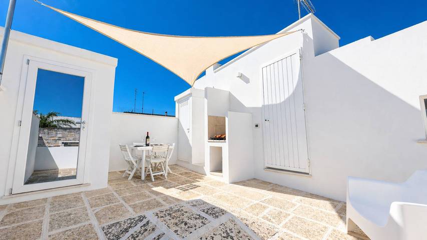 Gîte pour 2 personnes, avec balcon et jardin à Casarano