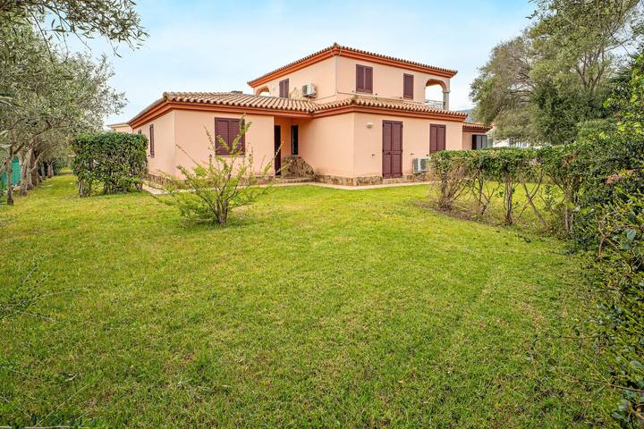 Hel lägenhet, Apartment 'Sardegnadream 5' with Private Terrace, Wi-Fi and Air Conditioning in Suaredda-traversa, San Teodoro