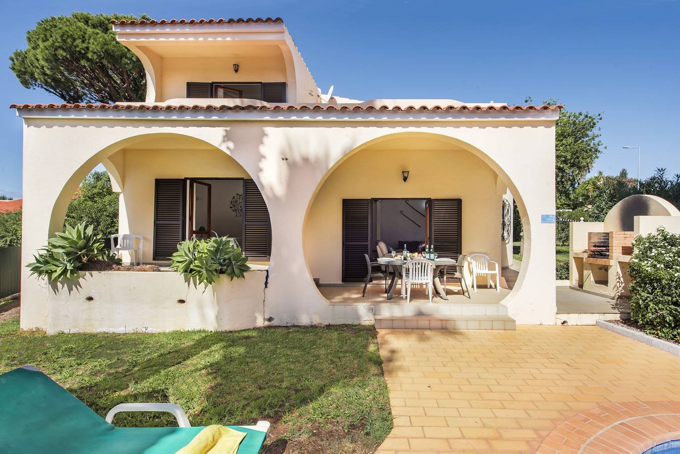 Retraite exclusive à Vilamoura, piscine privée, parking hors rue, climatisation et Wi-Fi gratuits in Quarteira, District de Faro