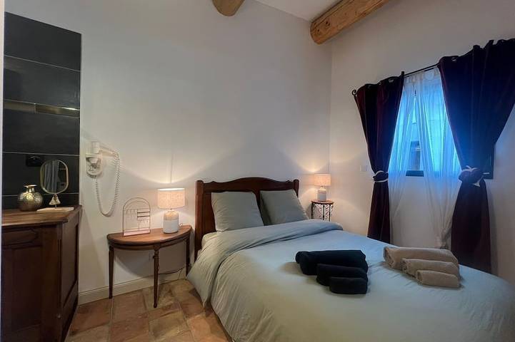 Location de vacances pour 6 personnes, avec jardin à Codolet - 2
