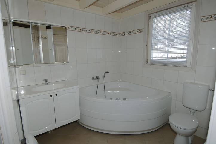 Ferienhaus für 6 Personen, mit Sauna und Balkon sowie Whirlpool in Baabe - 2