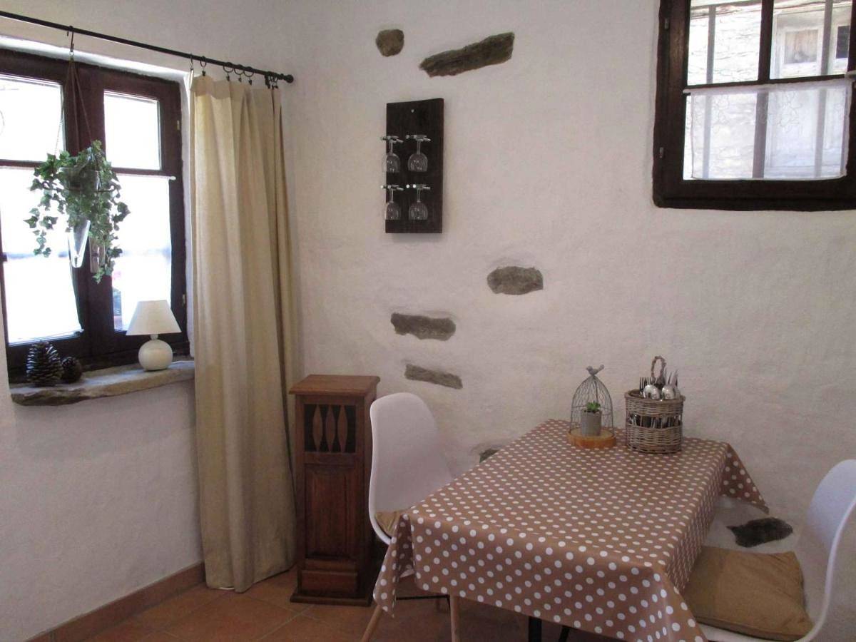 Ganze Wohnung, One-Bedroom Apartment in San-Giovanni-di-Moriani, Corte und Umgebung