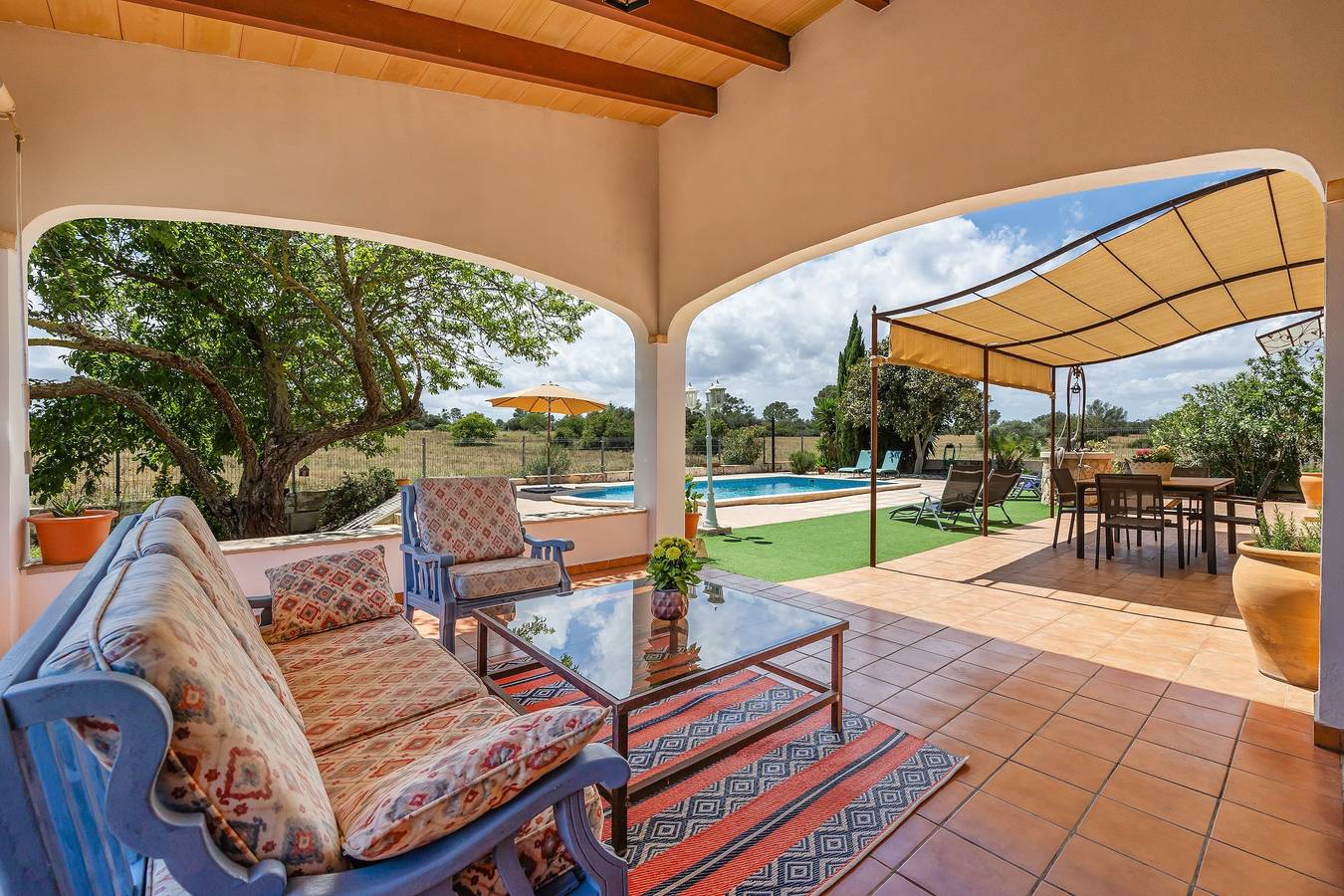 Landhaus 'Casita Rafal Roig' mit Bergblick, Wlan und Klimaanlage in Maria de la Salut, Mallorca Inselmitte