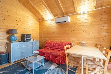 Chalet pour 2 personnes, avec jardin en Charente-Maritime