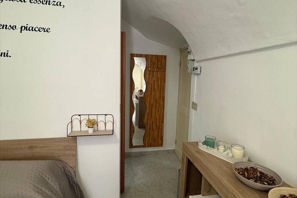 Entire apartment, New and bright apartment 100 meters from the central square, castle view in Dolceacqua, Ligurian Alps