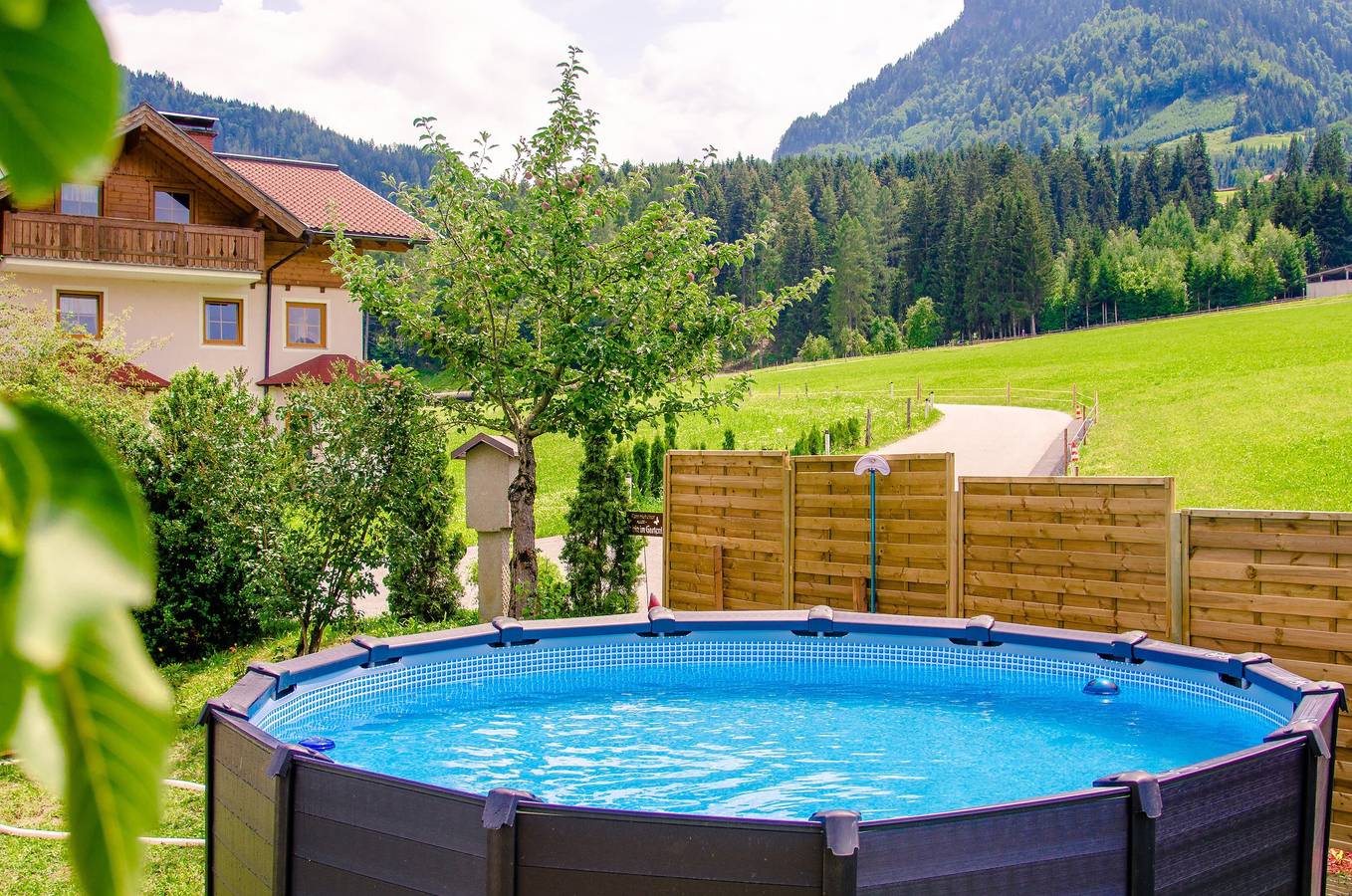 Ganze Wohnung, Ferienwohnung 'Haus Unterrain' mit Bergblick, Terrasse und Wlan in Sankt Veit im Pongau, Ski Amadé