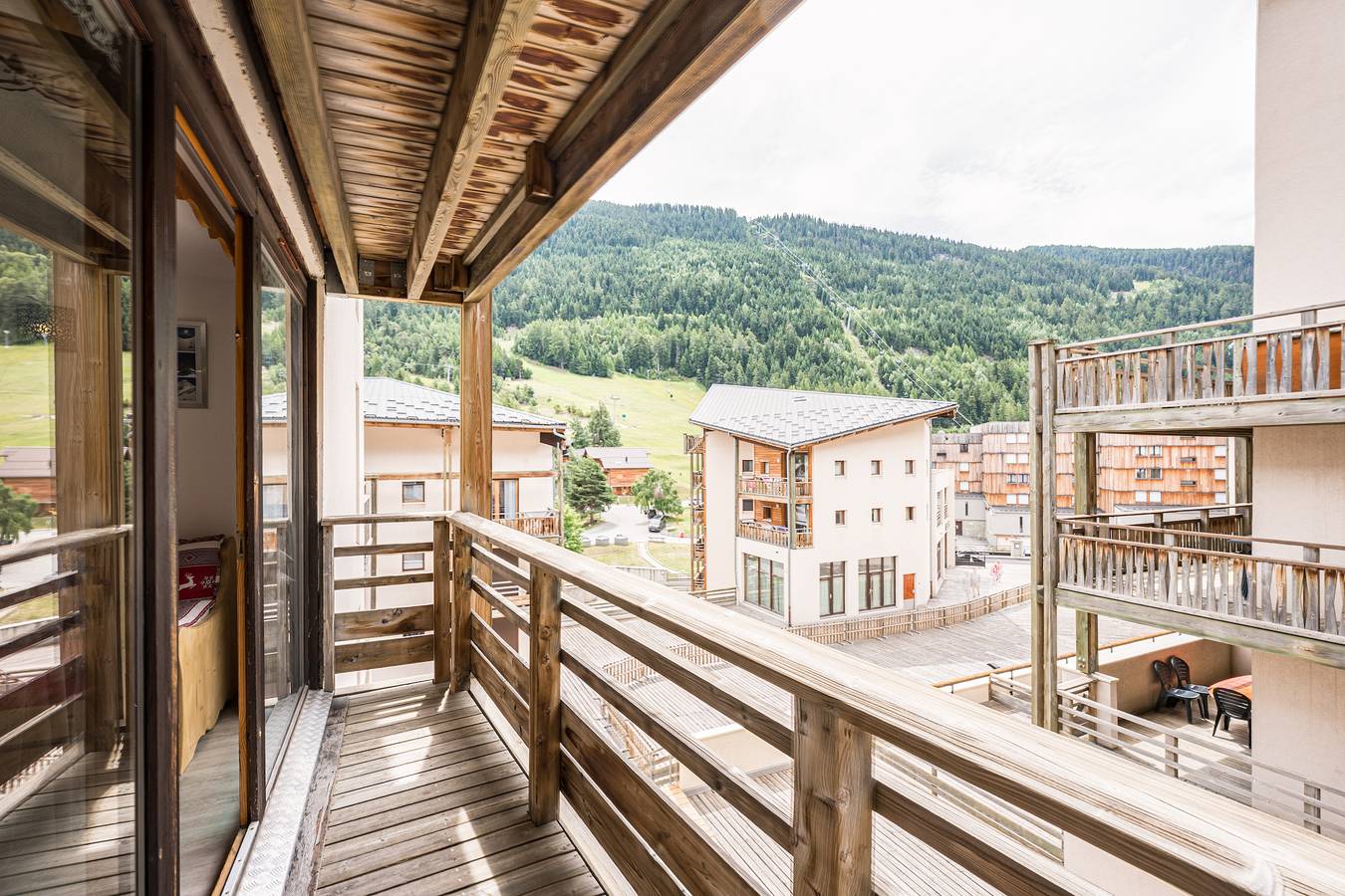 Ganze Wohnung, Ferienwohnung 'Les Chalets De La Vanoise N°4208' mit Bergblick und Balkon in La Norma, Villarodin-Bourget
