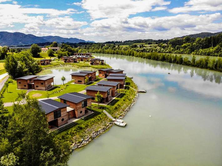 Ferienanlage für 2 Personen, mit Balkon und Terrasse sowie Garten und Pool in Kärnten