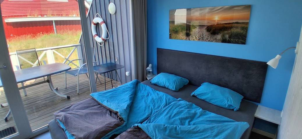 Ferienhaus "Kieler Sprotte" mit Sauna, etwas Meerblick und 70 m zum Strand in Wendtorfer Strand, Wendtorf