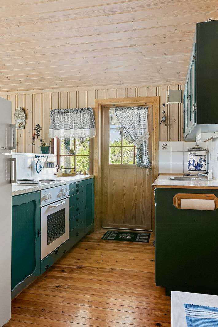 Traditionelle Hütte am Reinsvatn in Treungen in Nissedal