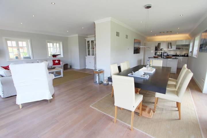 Ferienhaus für 8 Personen, mit Terrasse und Garten sowie Sauna - 1