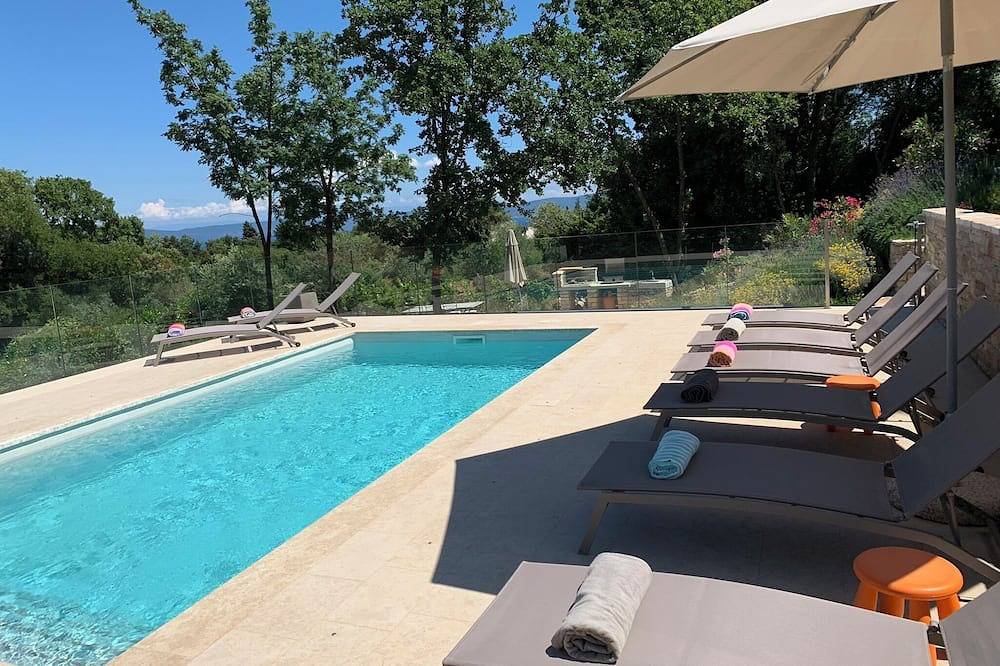 Zeitgenössische Villa am Meer in Istrien in Raša, Ostküste Istrien