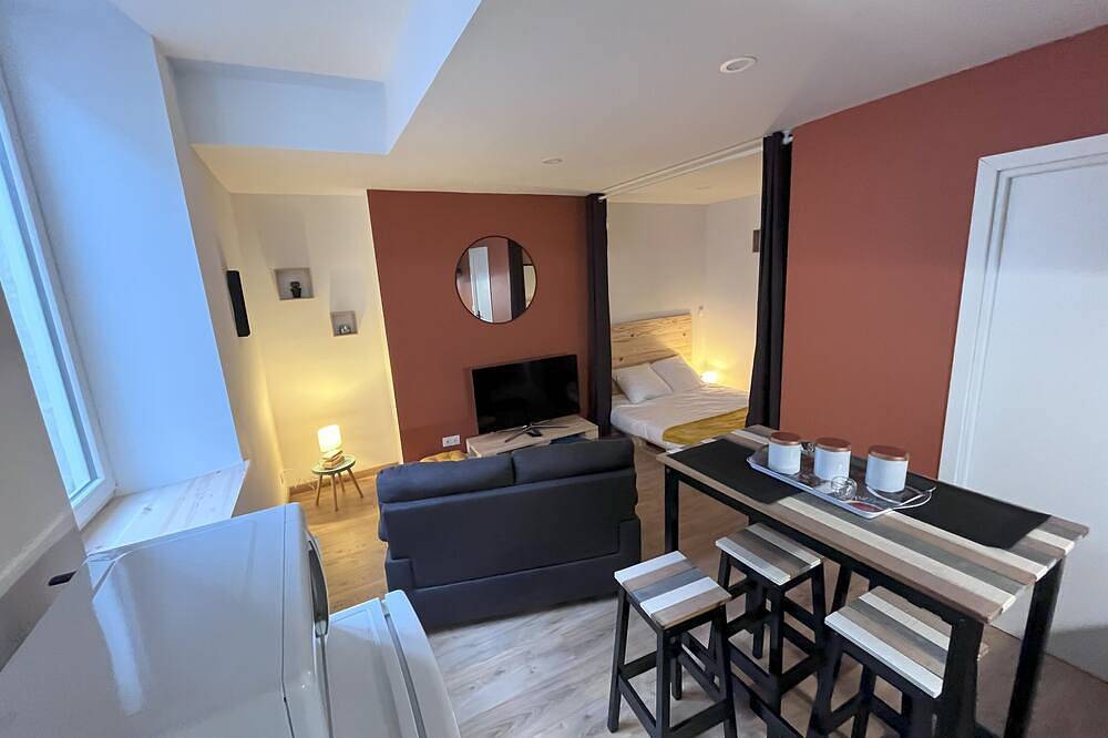 Appartement entier, Studio tout équipé à deux pas du Château de Lunéville in Lunéville, Région de Lunéville