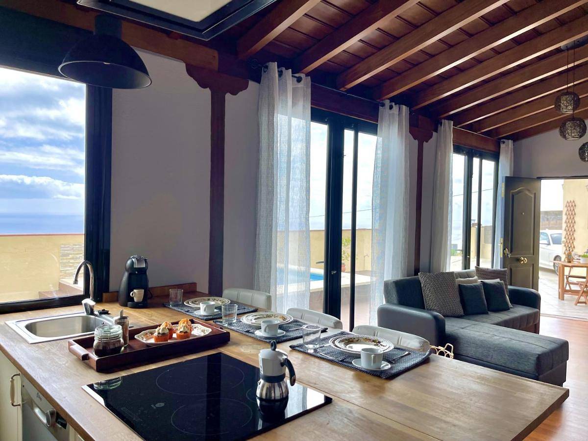 Casa Musiú: vistas únicas y excelente ubicación! in El Pocito, Santa Cruz de La Palma
