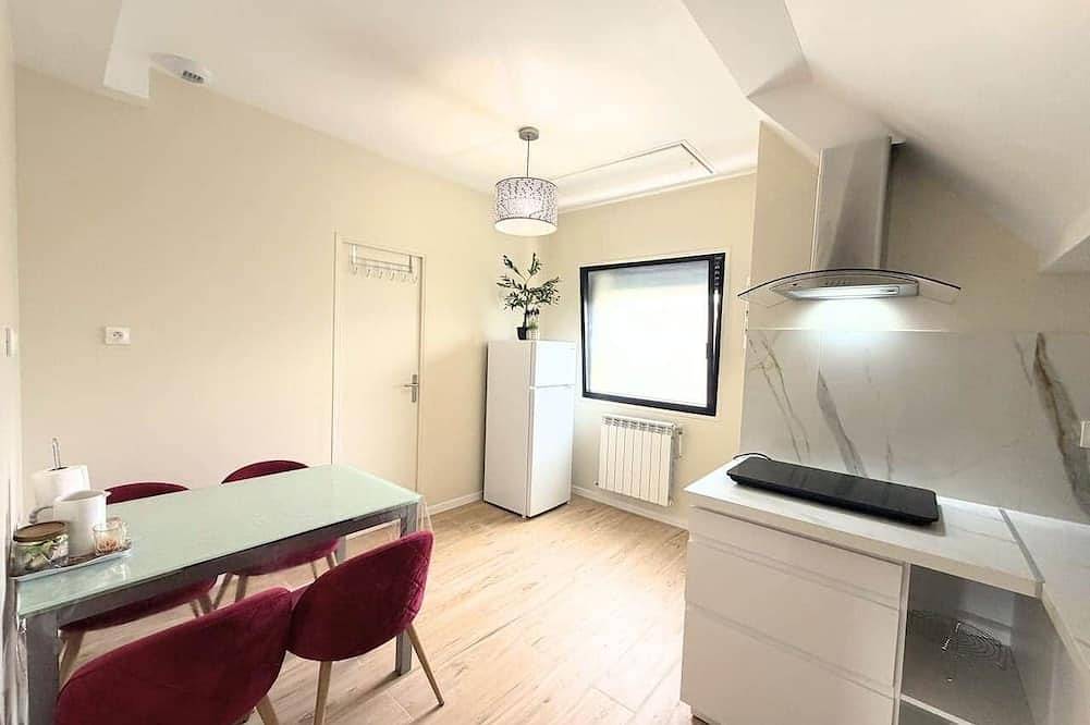 Ganze Wohnung, Qhome 6 - Cozy one-bedroom apartment between Paris and Disney in Noisy-le-Grand, Seine-Saint-Denis