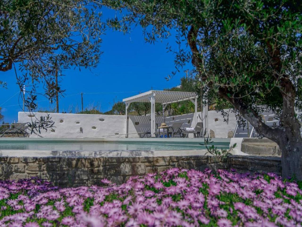 Luxury Paros Villa Residence| Casa Loux | 10 Bedrooms | Stunning Sea Views | Ideal for Large Groups | Agia Irini in Sarakiniko, Paros
