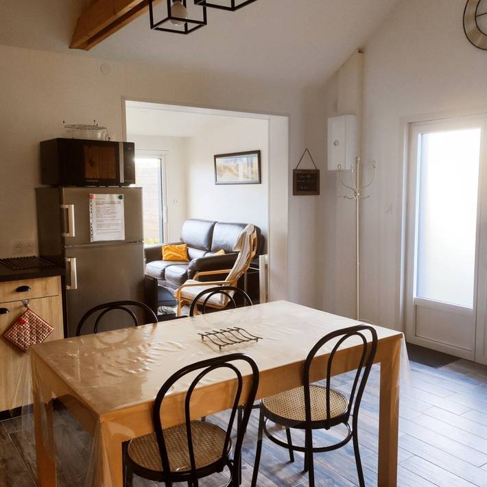 Gîte pour 4 personnes, avec terrasse à Favières - 3