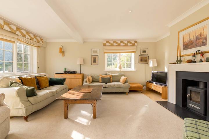 Surrey Hills Family Home with Large Garden in Shere, Guildford