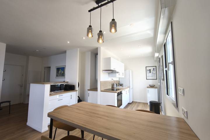 Ganze Wohnung, Ferienwohnung für 4 Personen mit Terrasse in Ajaccio, Golfe D'Ajaccio