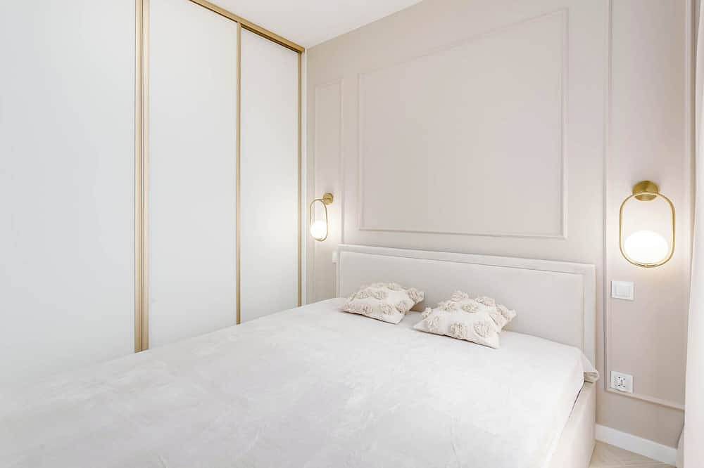 Apartamento entero, Jacuzzi Haven in Warsaw •Private Terrace & free Parking • High-speed Wifi in Targówek, Varsovia