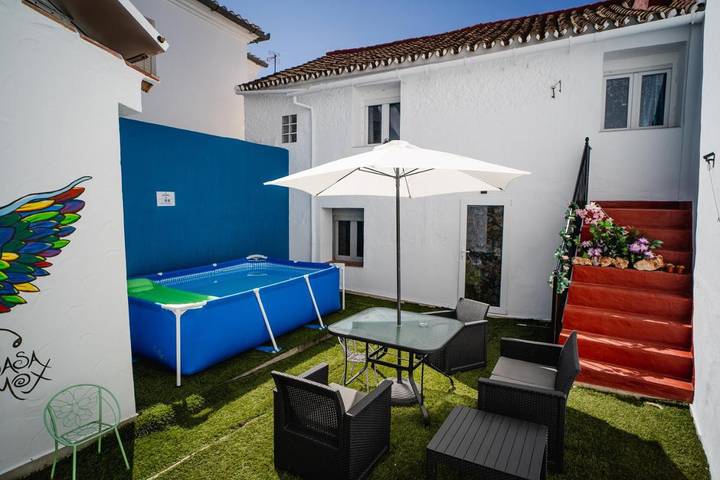 Apartamento para 10 personas, con Balcón y Terraza además de Piscina y Vistas en Yunquera