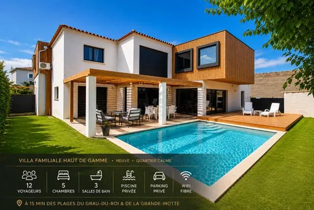 Chalet para 12 personas, con terraza además de piscina y jardín - 1
