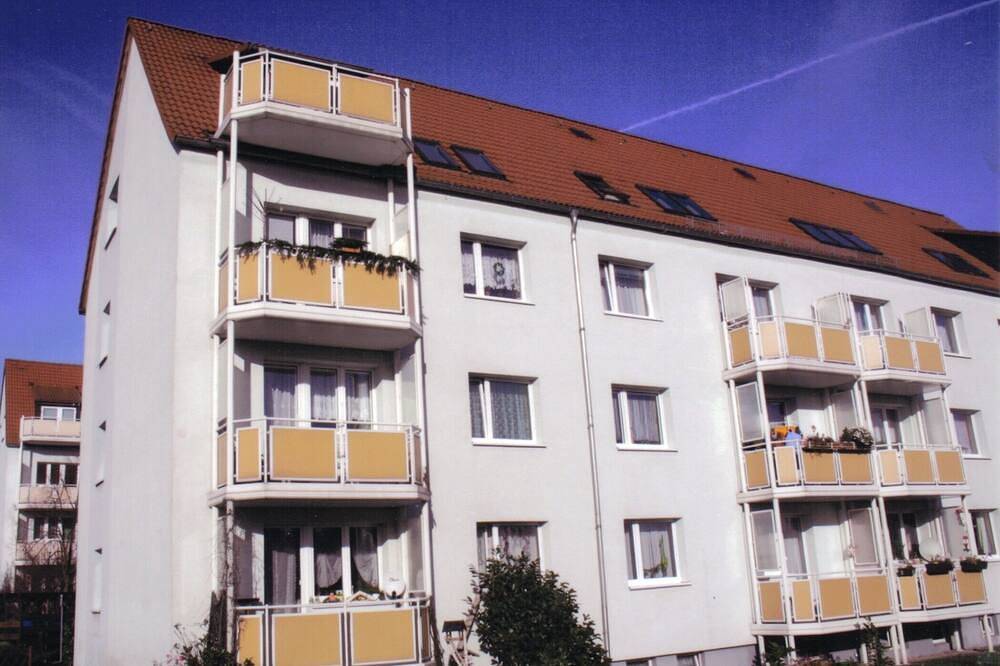 Ganze Wohnung, 2-Zimmer-Ferienwohnung mit 3 Betten in ruhiger Wohnanlage in Altenburg, Ostthüringen