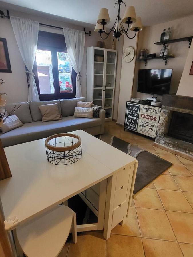 Gîte pour 6 personnes dans Sandiniés