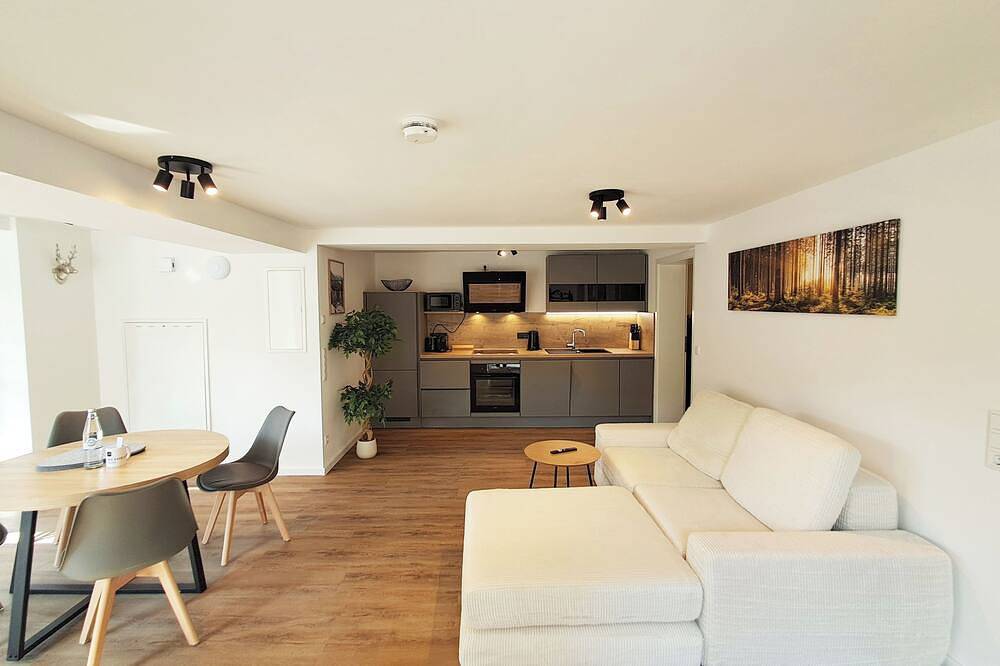 Ganze Wohnung, Ferienwohnung Tannenglück in Winterberg – Terrasse, Wlan & Parkplatz in Elkeringhausen, Winterberg