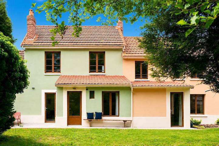 Location de vacances pour 12 personnes, avec Jacuzzi à Ponts-et-Marais