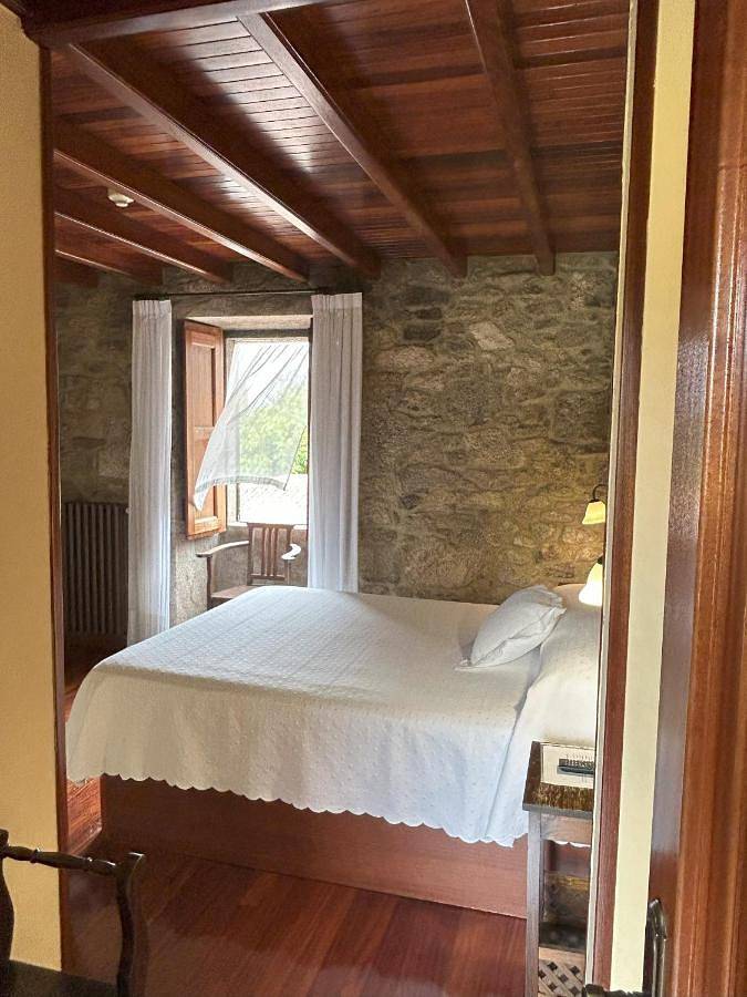 Casa rural para 2 personas, con terraza además de jardín y vistas, Se admiten mascotas en Ames - 3