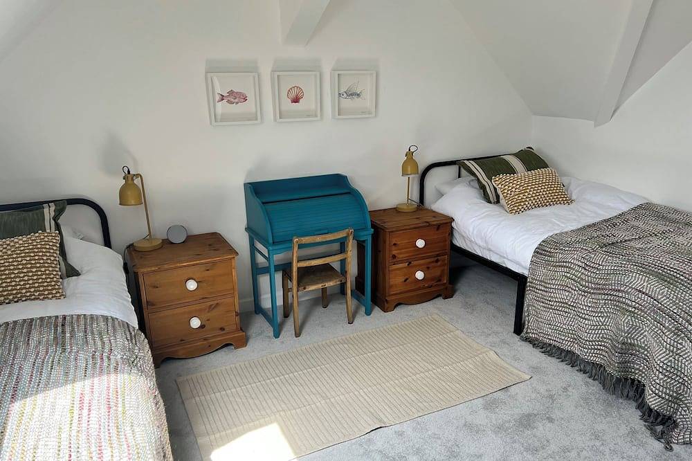 Beautiful cottage Snugglers Nook in heart of Bude near the beach, river & canal. in Bude, Cornouailles